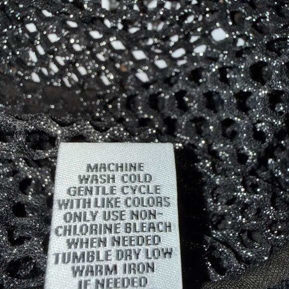 Steve Madden Black/Slate Metallic Mesh Top – Size Large – NWT - Picture 8 of 8